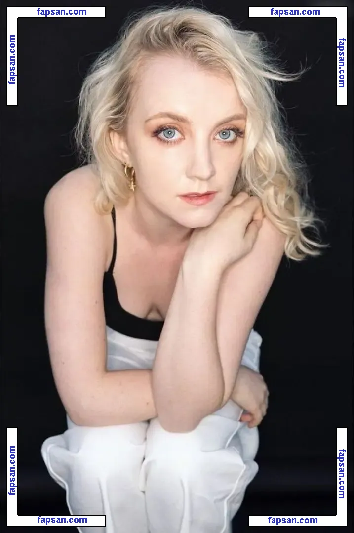 Evanna Lynch голая фото #0072 с Онлифанс