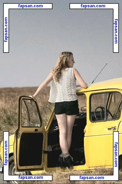 Evanna Lynch nude photo #0087 from OnlyFans