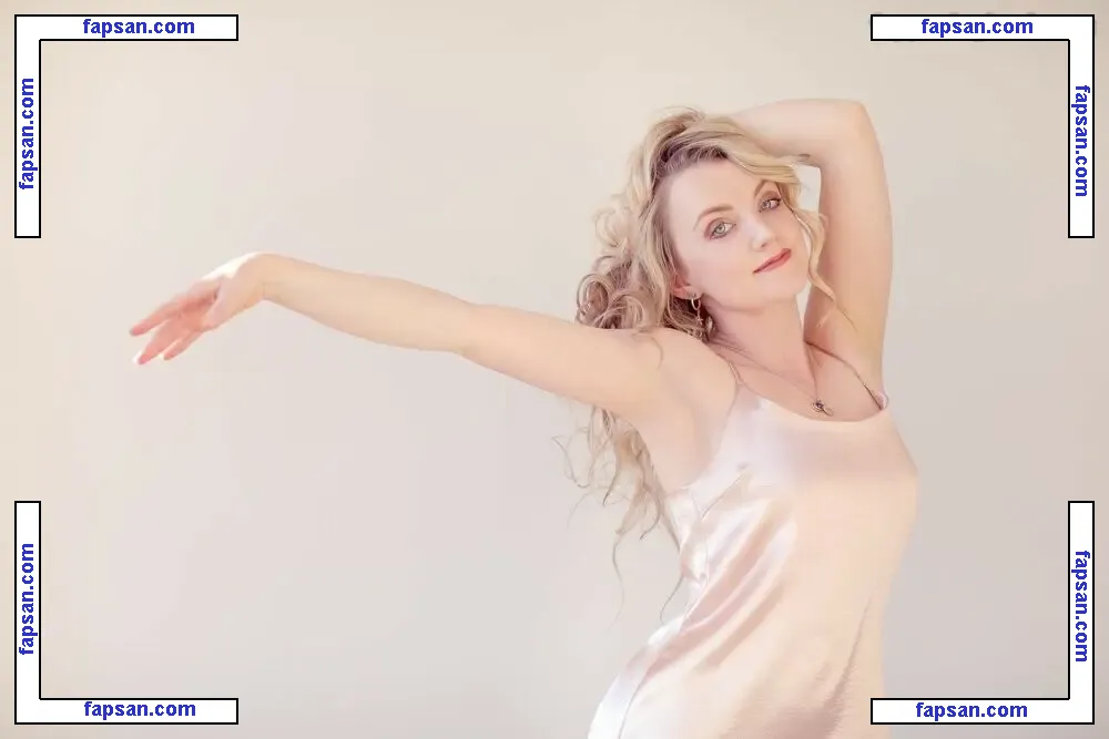 Evanna Lynch nude photo #0095 from OnlyFans