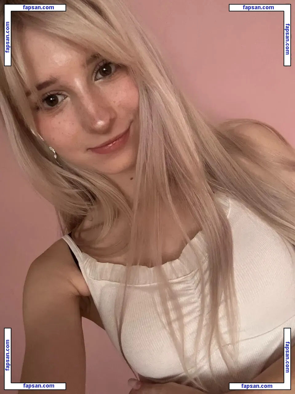 evaqt nude photo #0002 from OnlyFans