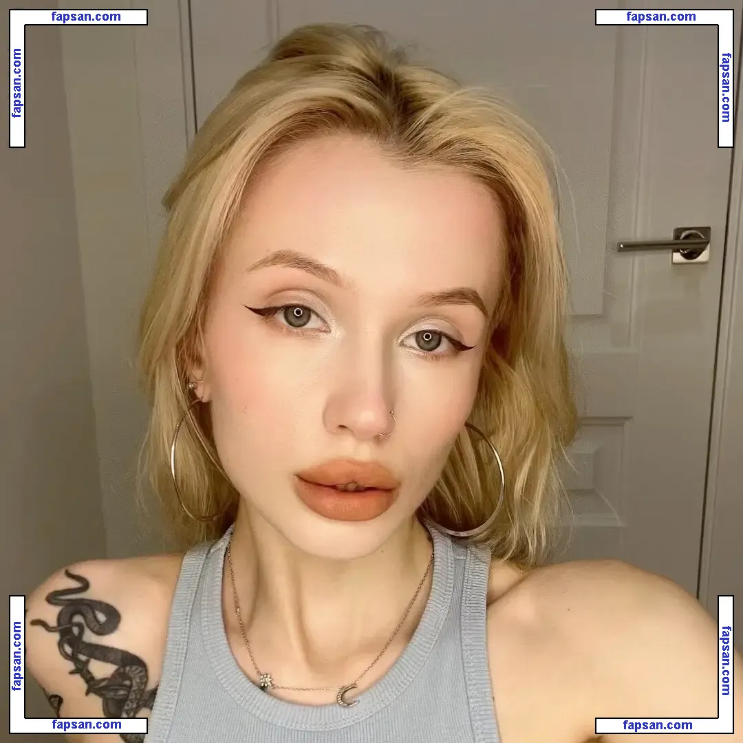 evaviir голая фото #0001 с Онлифанс