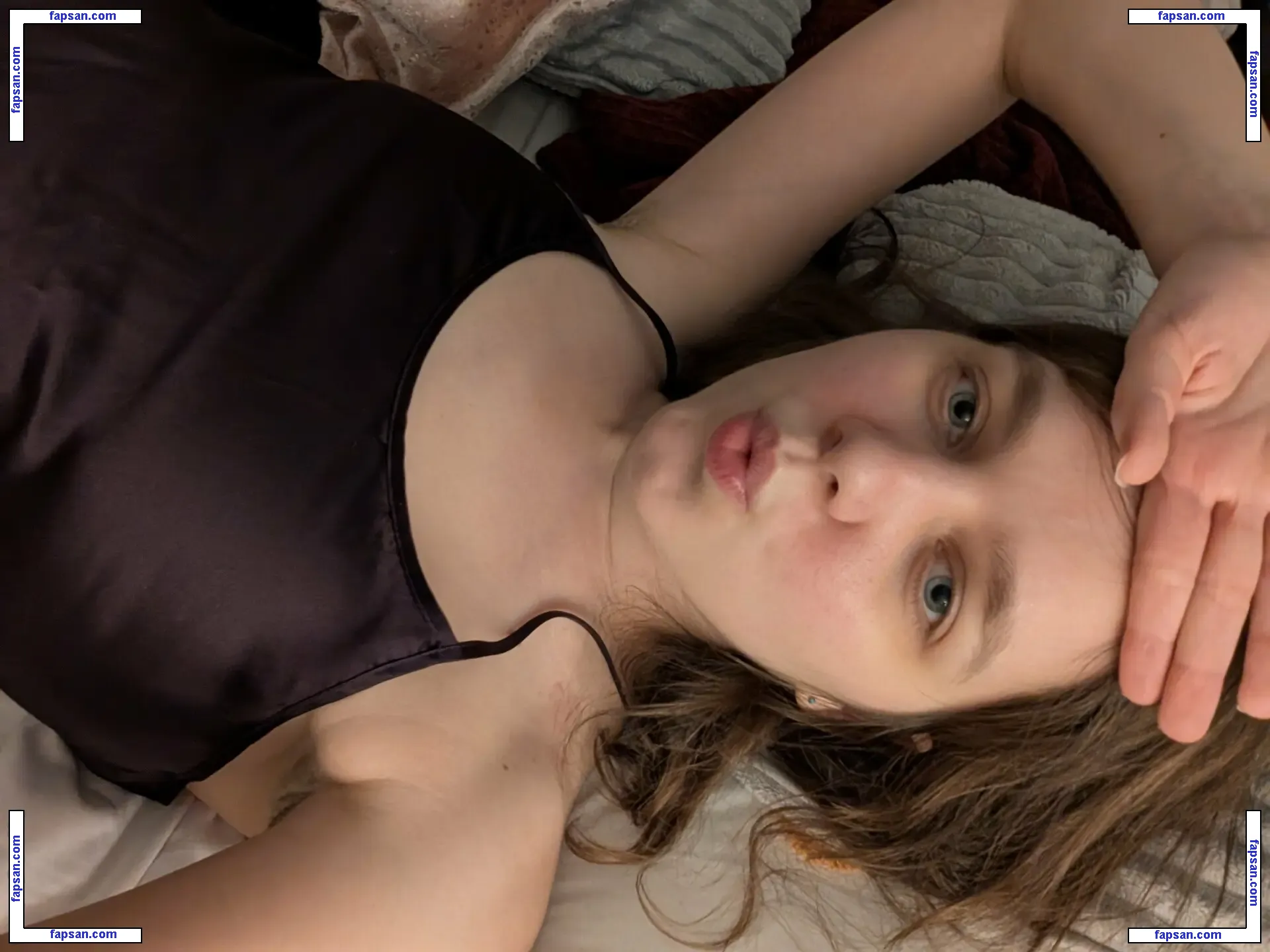 eve-apple nude photo #0037 from OnlyFans