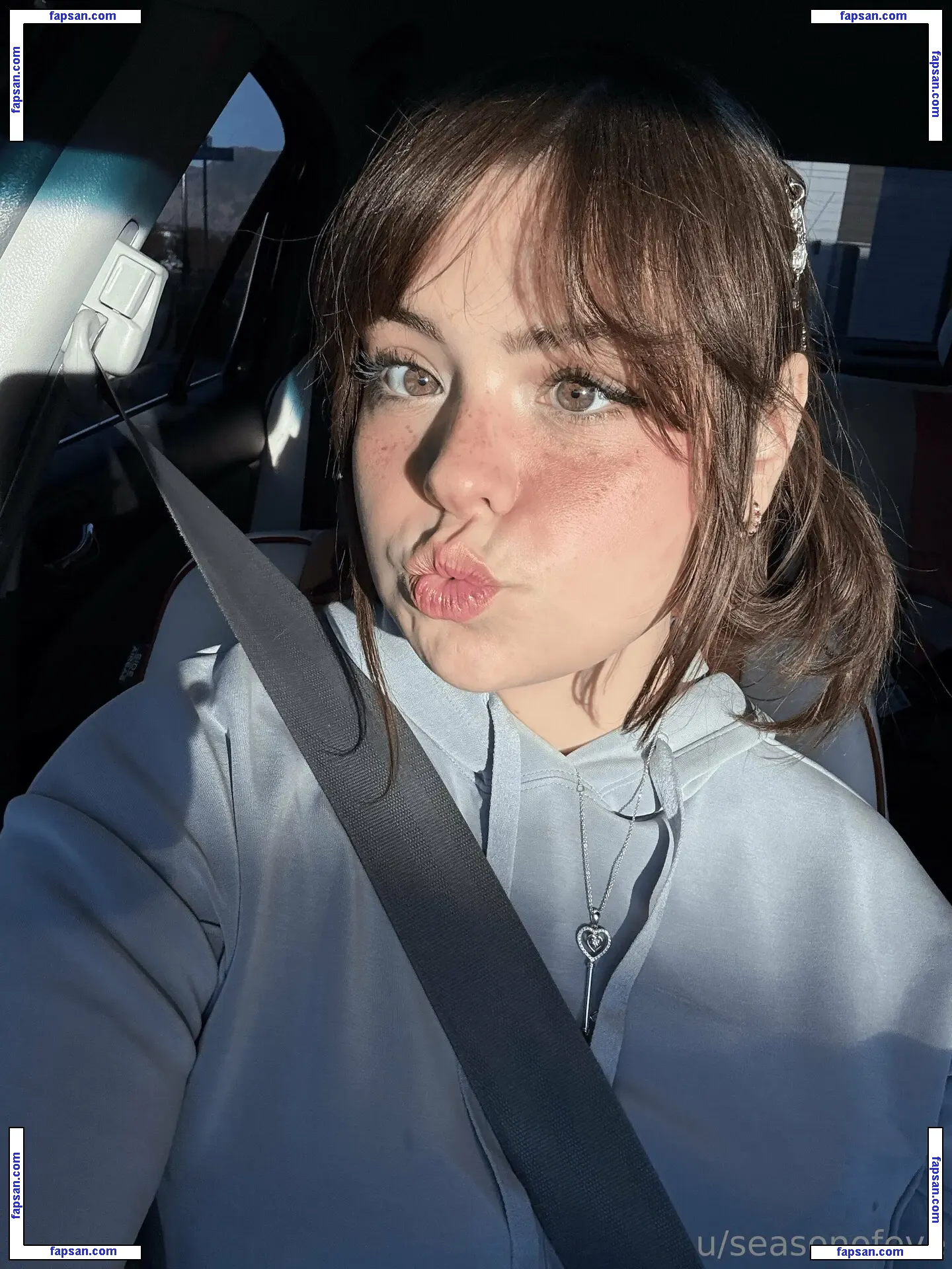 eveirisowo nude photo #0010 from OnlyFans