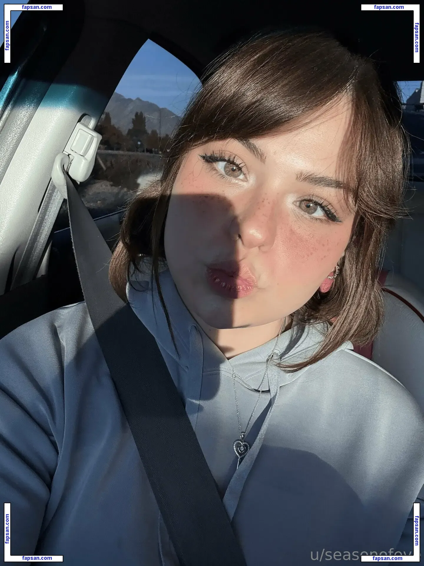 eveirisowo nude photo #0020 from OnlyFans