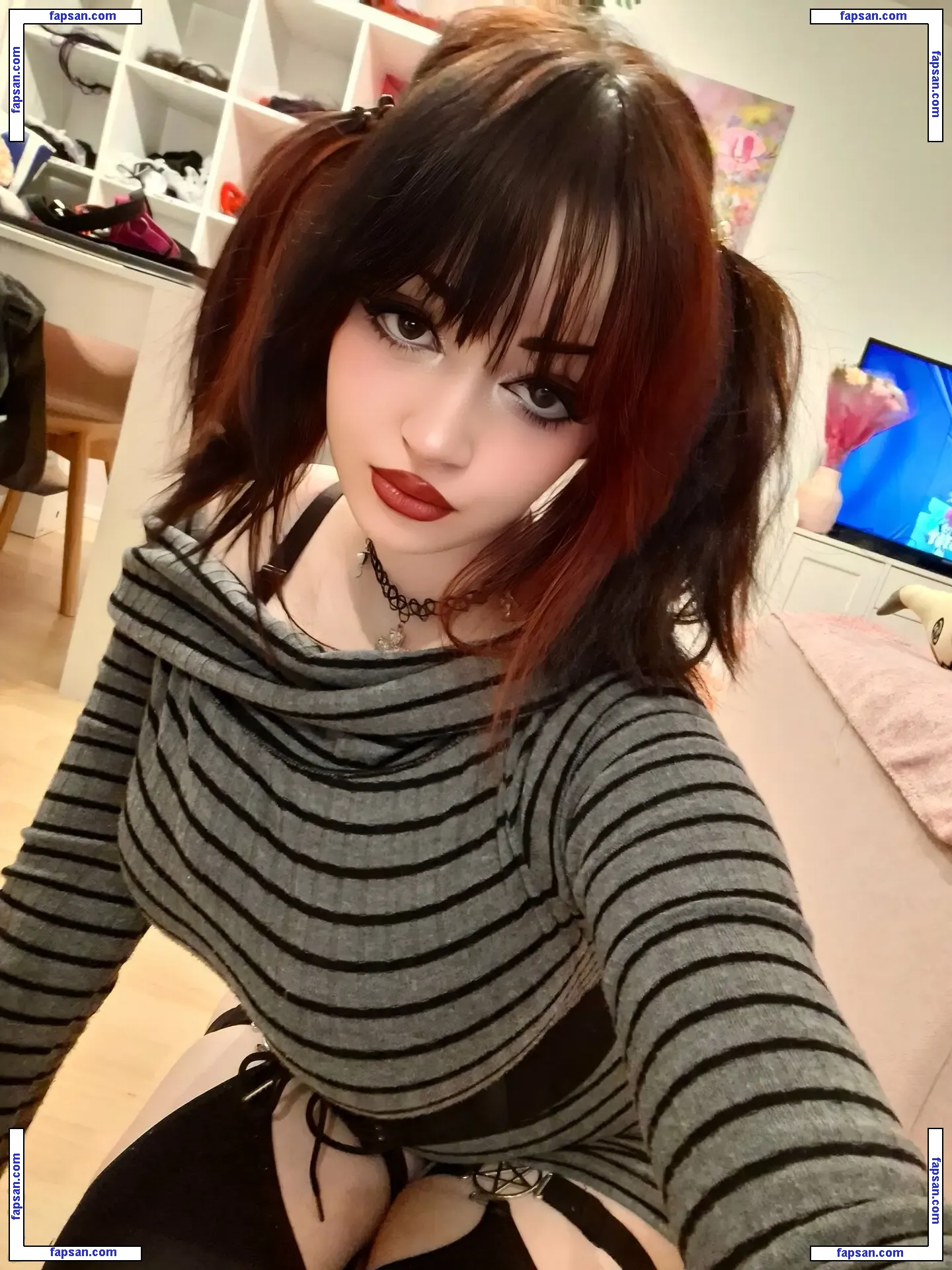 eveisbed голая фото #0035 с Онлифанс