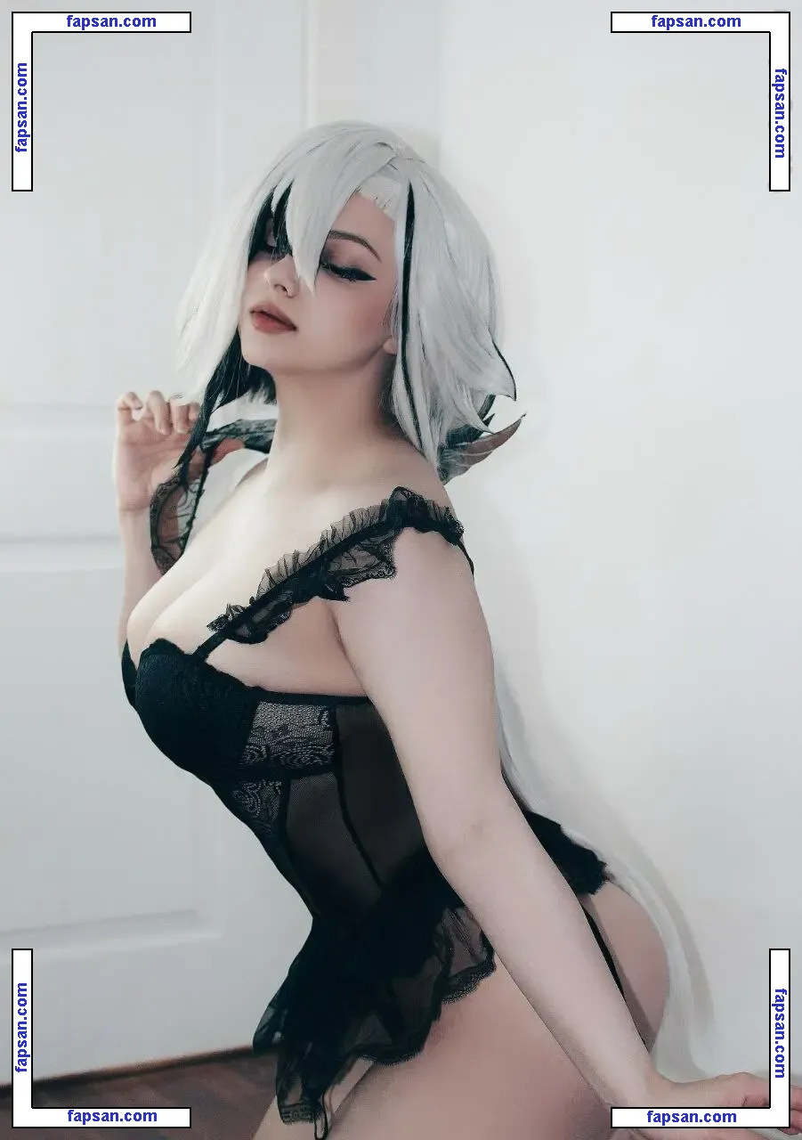 Evelinaava nude photo #0038 from OnlyFans