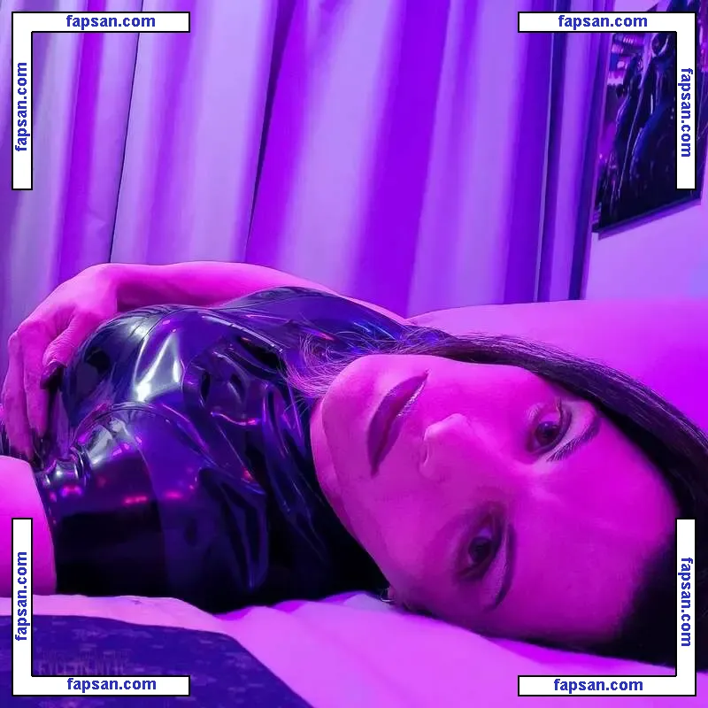 Evelyn Nyte голая фото #0009 с Онлифанс