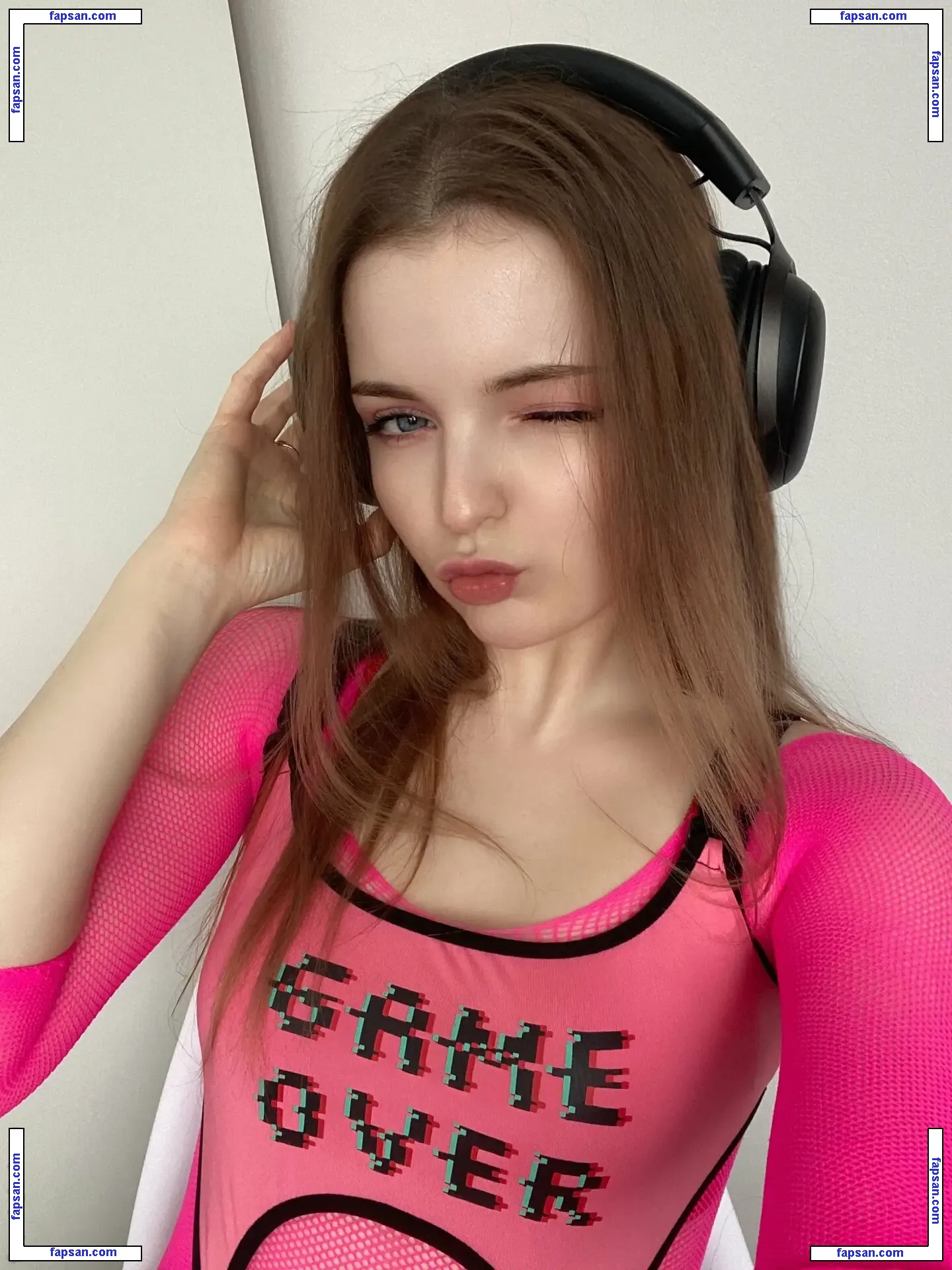 Evelynn nude photo #0031 from OnlyFans