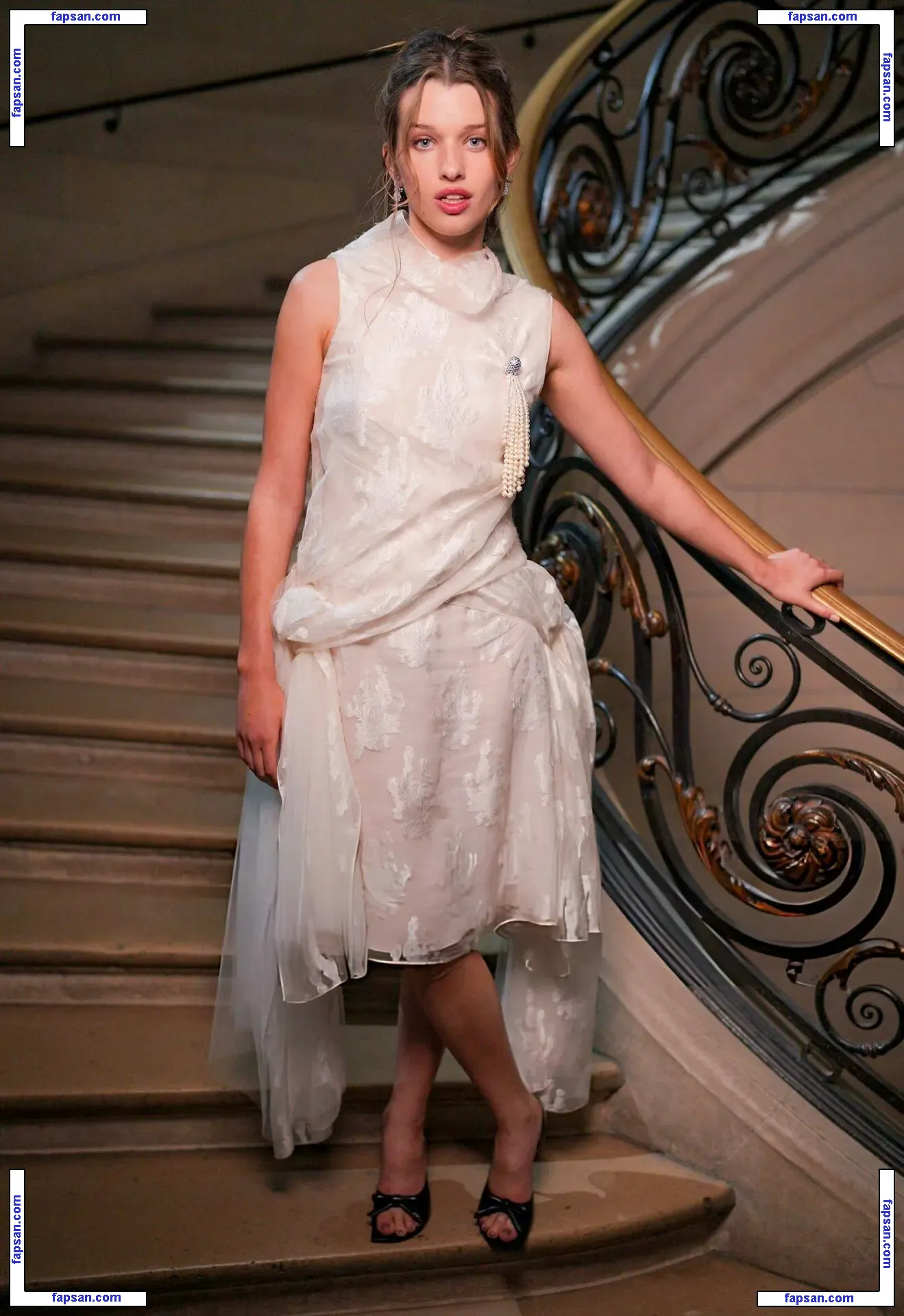 Ever Anderson голая фото #0008 с Онлифанс