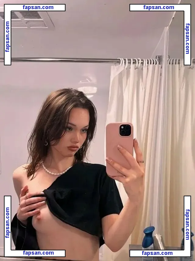 eveysnow nude photo #0009 from OnlyFans