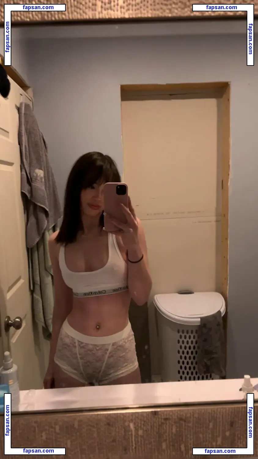 eveysnow nude photo #0012 from OnlyFans