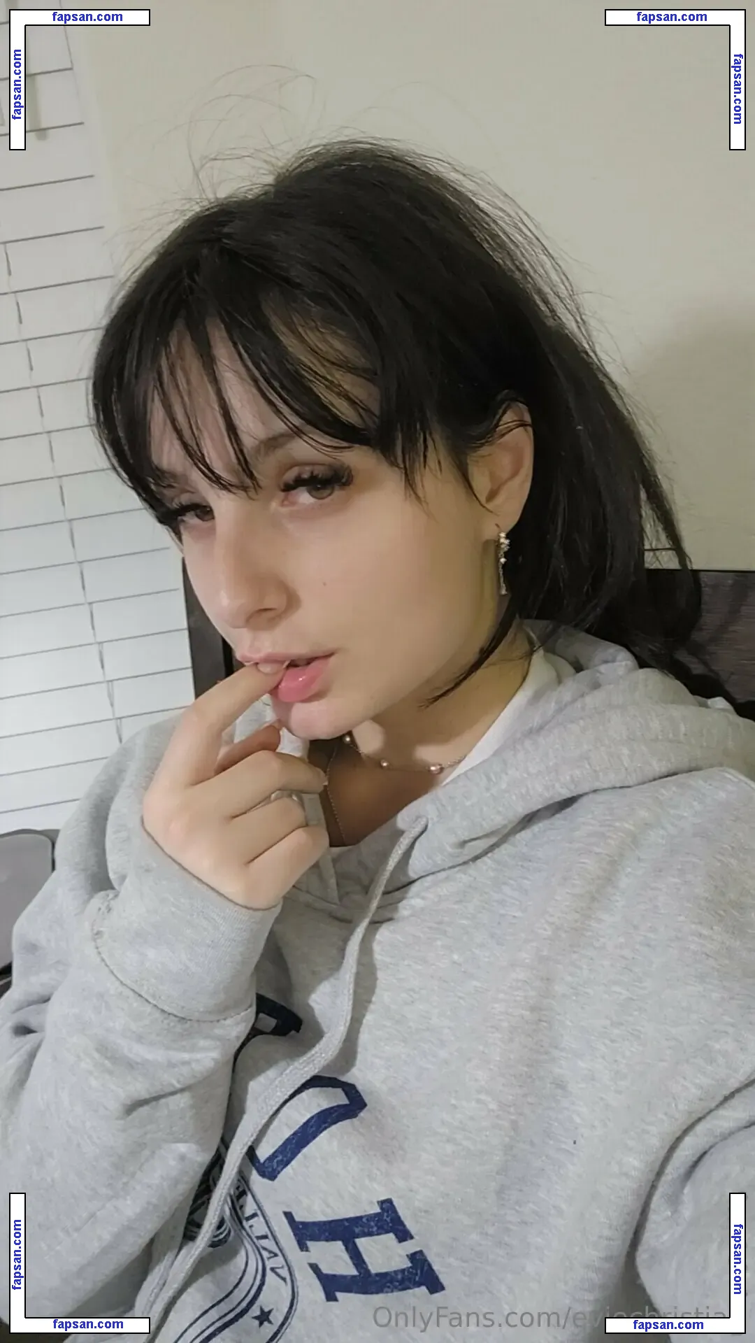 eviechristian nude photo #0004 from OnlyFans