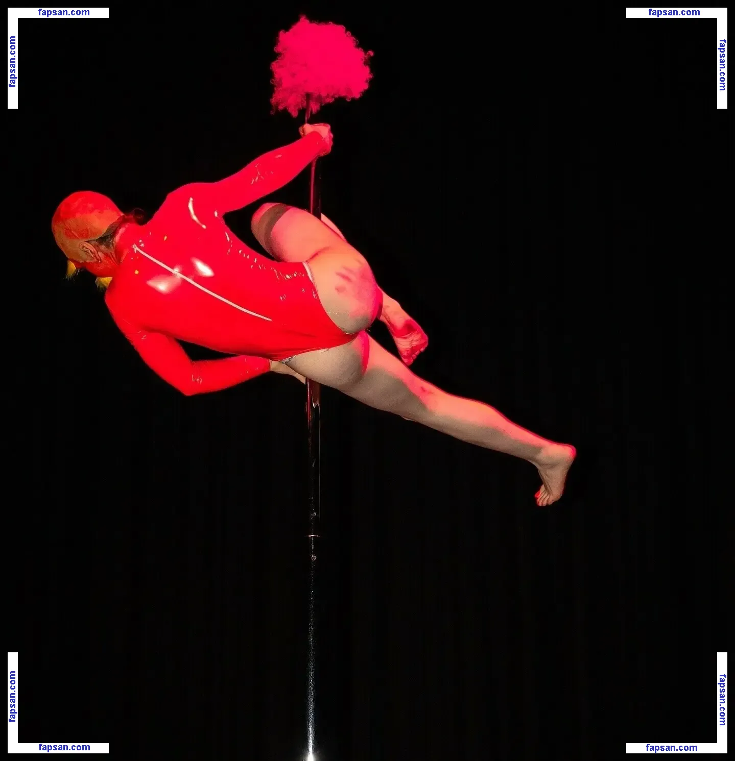 eviedotgym nude photo #0011 from OnlyFans