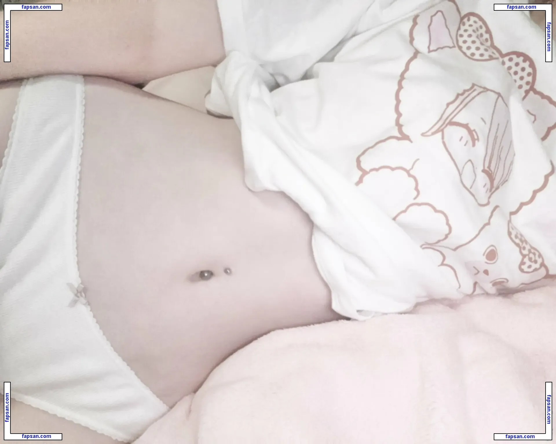 evieleafie nude photo #0010 from OnlyFans