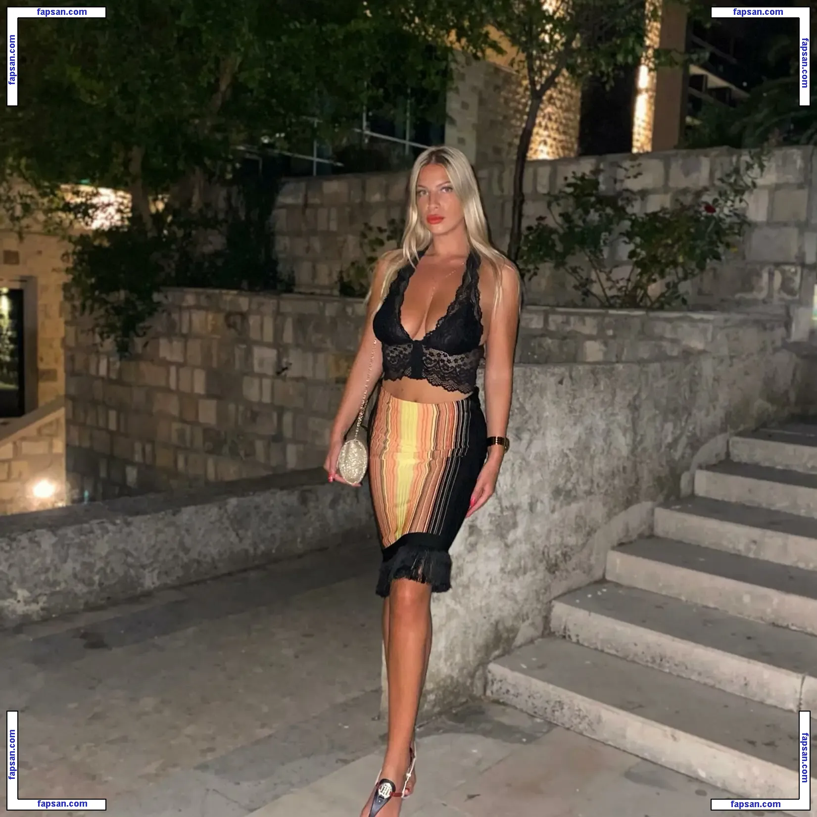 evitaaa29 nude photo #0004 from OnlyFans