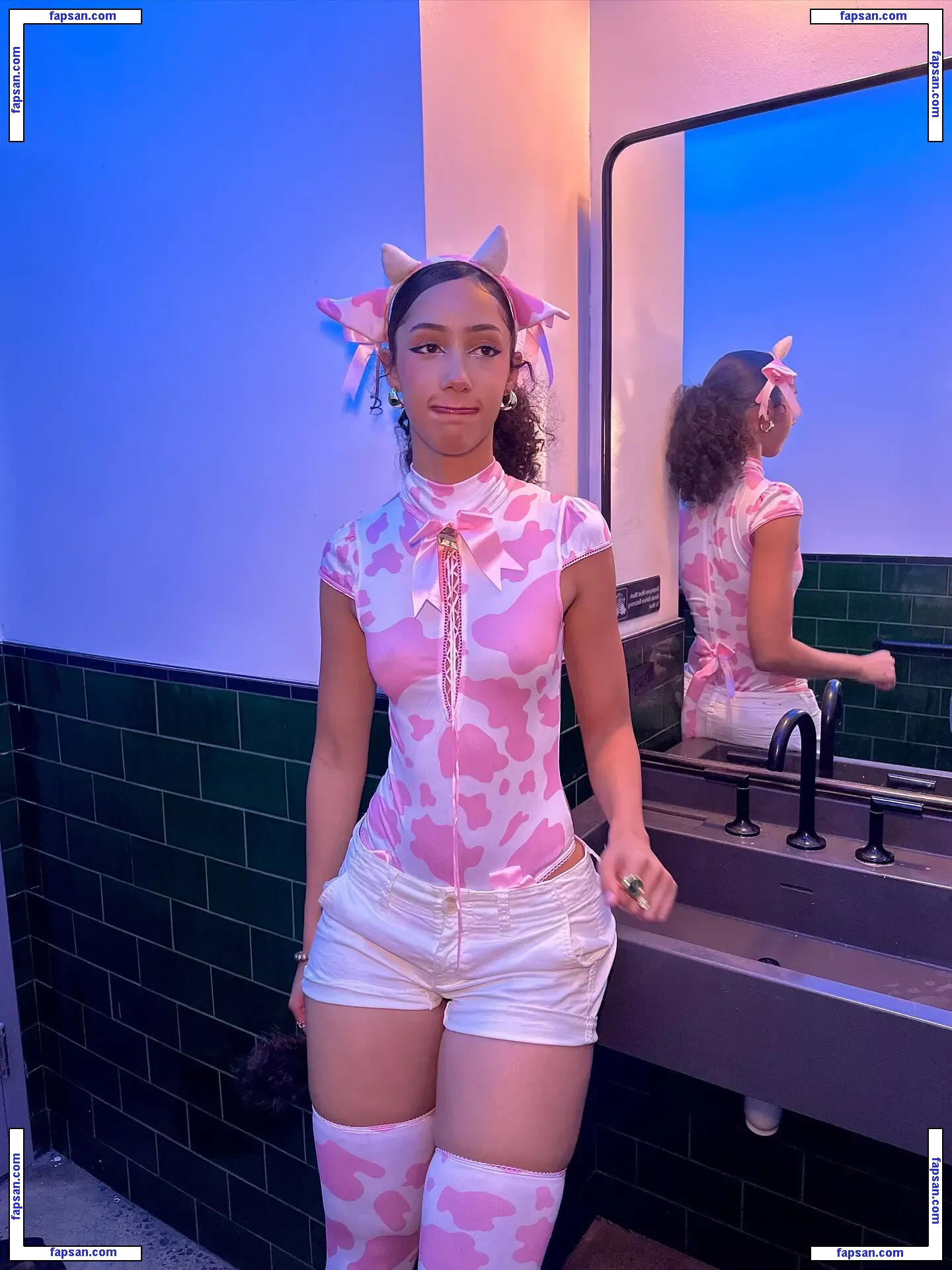 ewmxt голая фото #0083 с Онлифанс