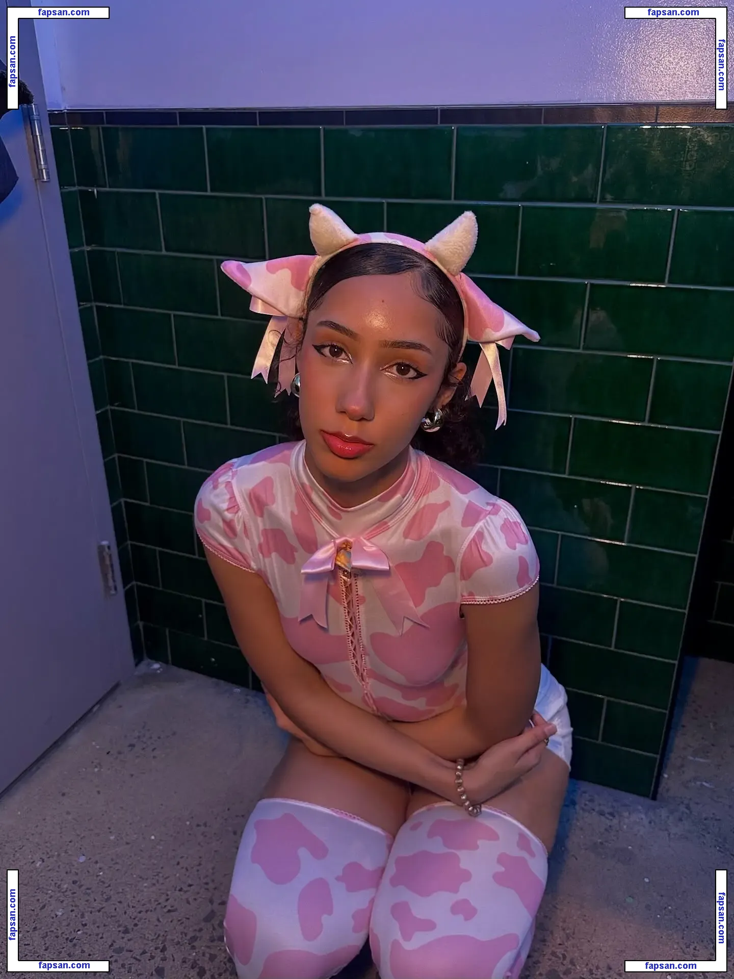 ewmxt голая фото #0086 с Онлифанс