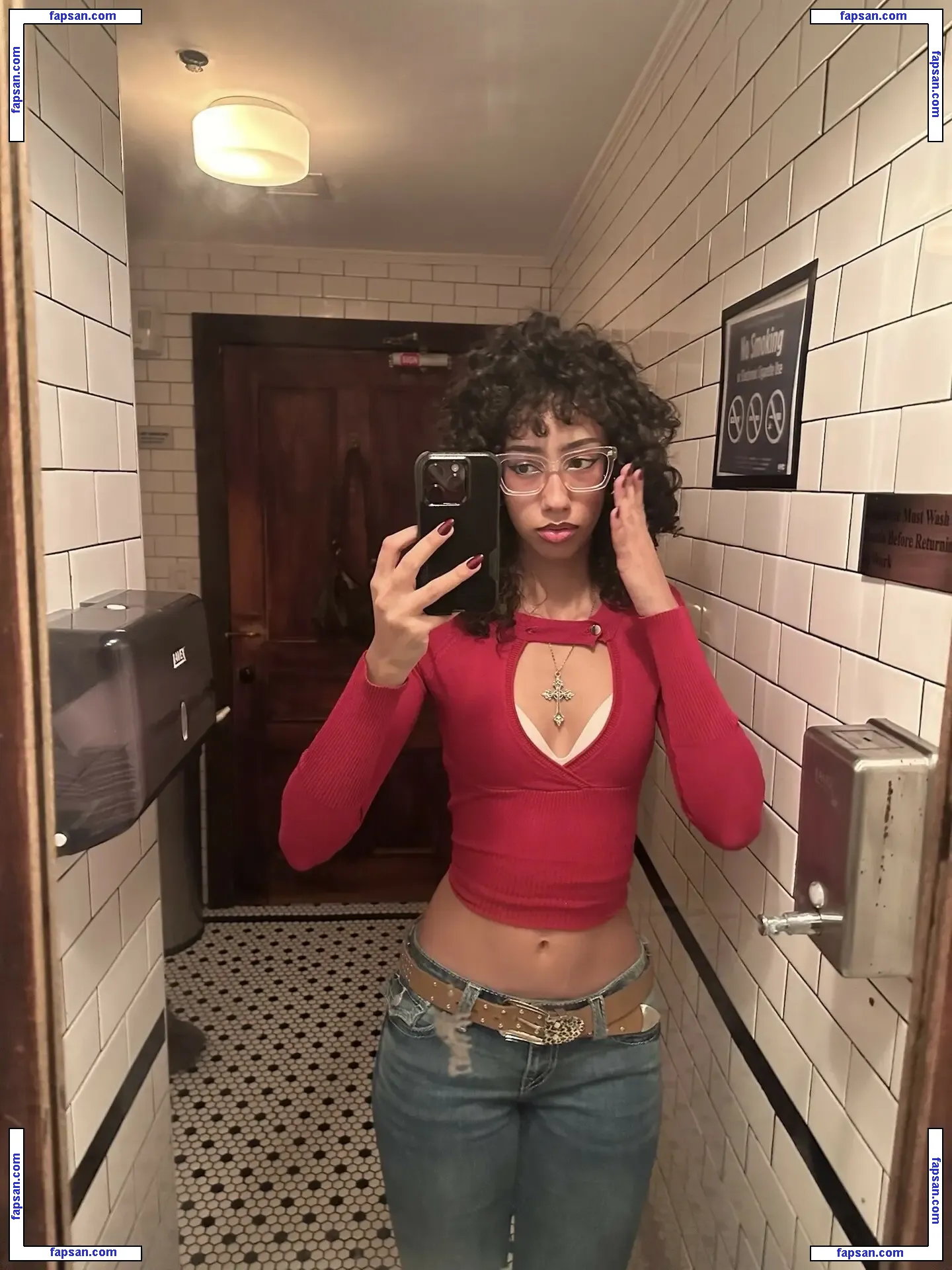 ewmxt nude photo #0100 from OnlyFans