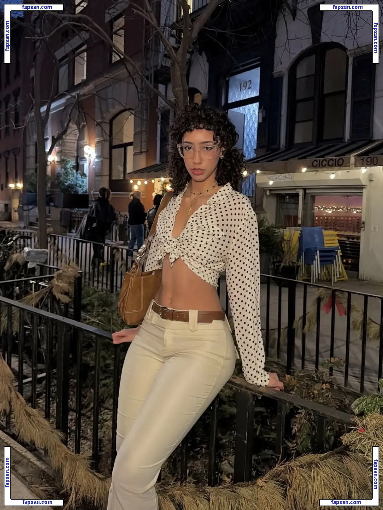 ewmxt голая фото #0111 с Онлифанс