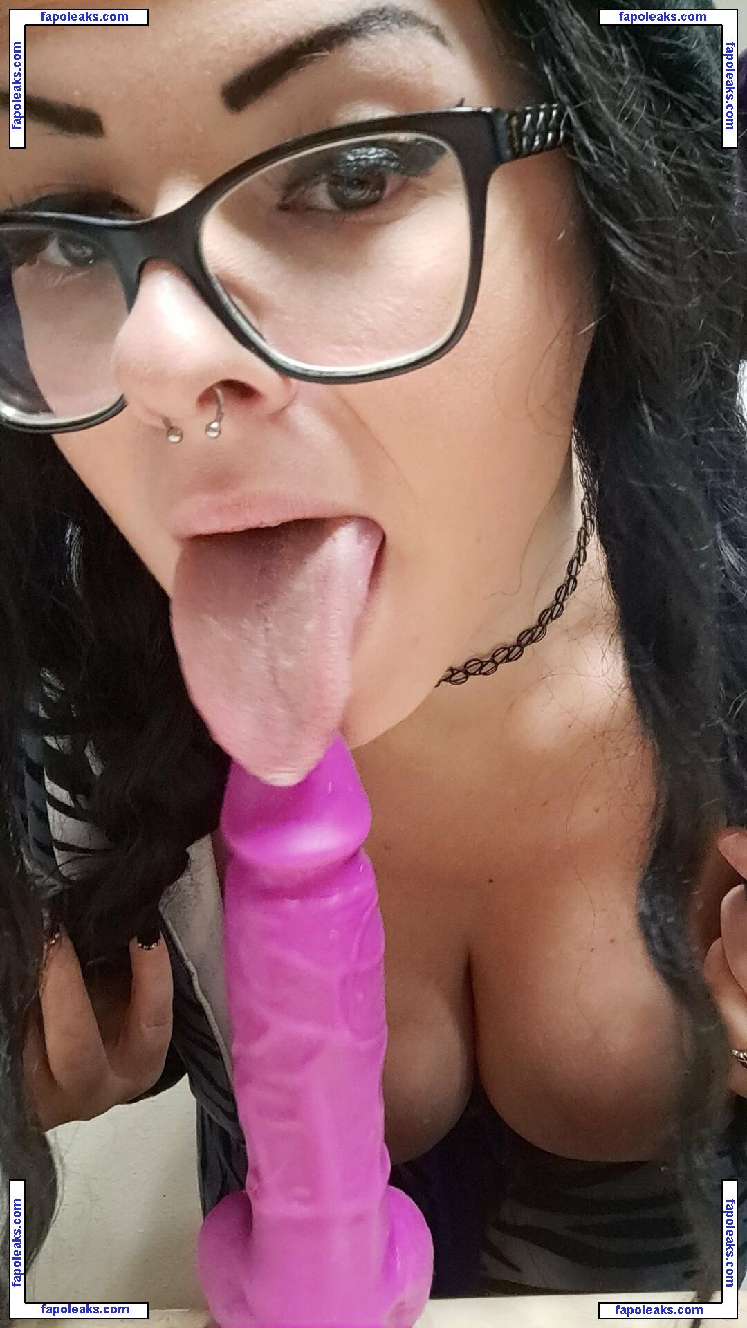 exoticpurplegoth nude photo #0004 from OnlyFans