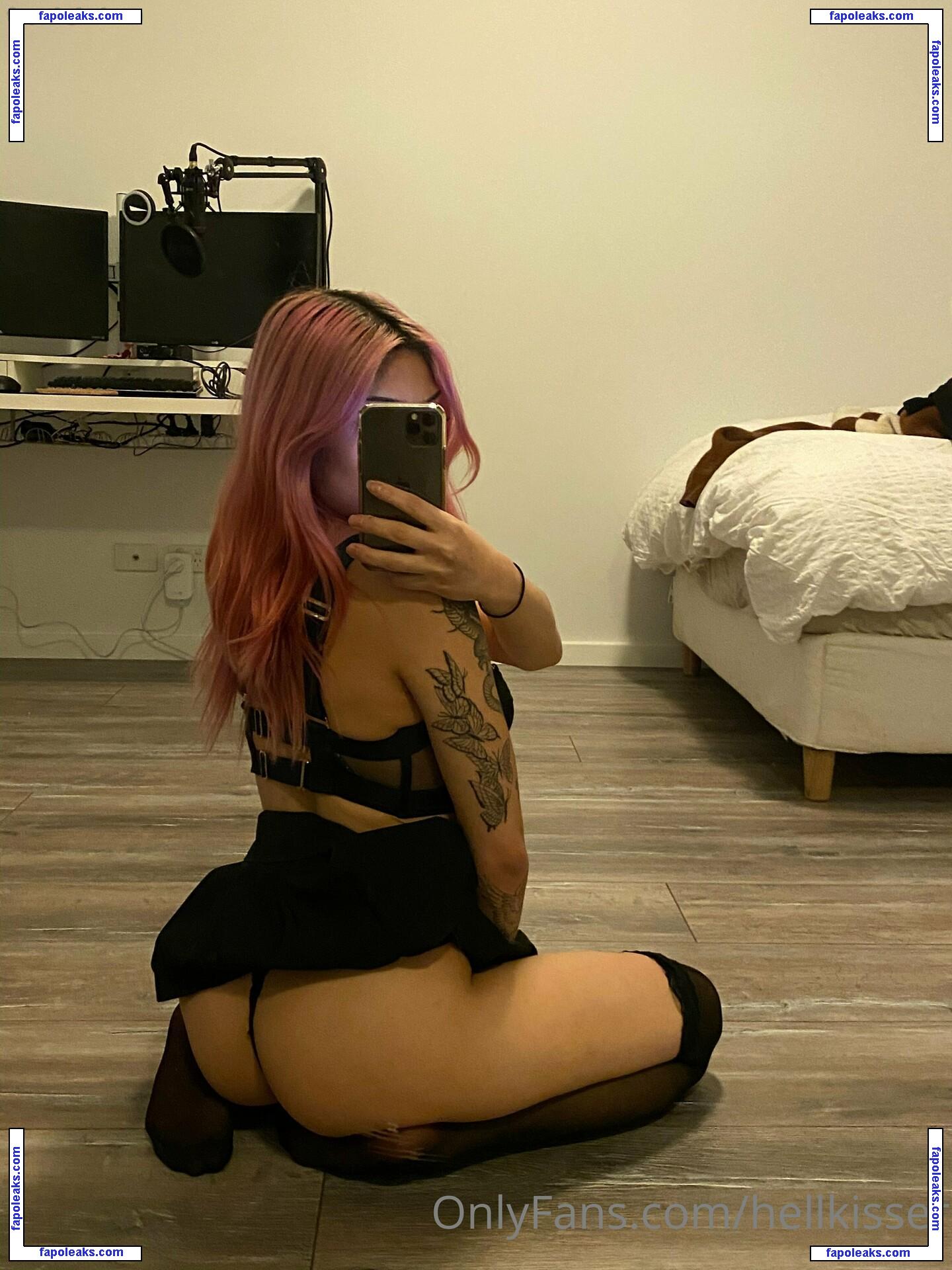 Exposure / Deathlessley / Icarcus / Lia Mae nude photo #0032 from OnlyFans