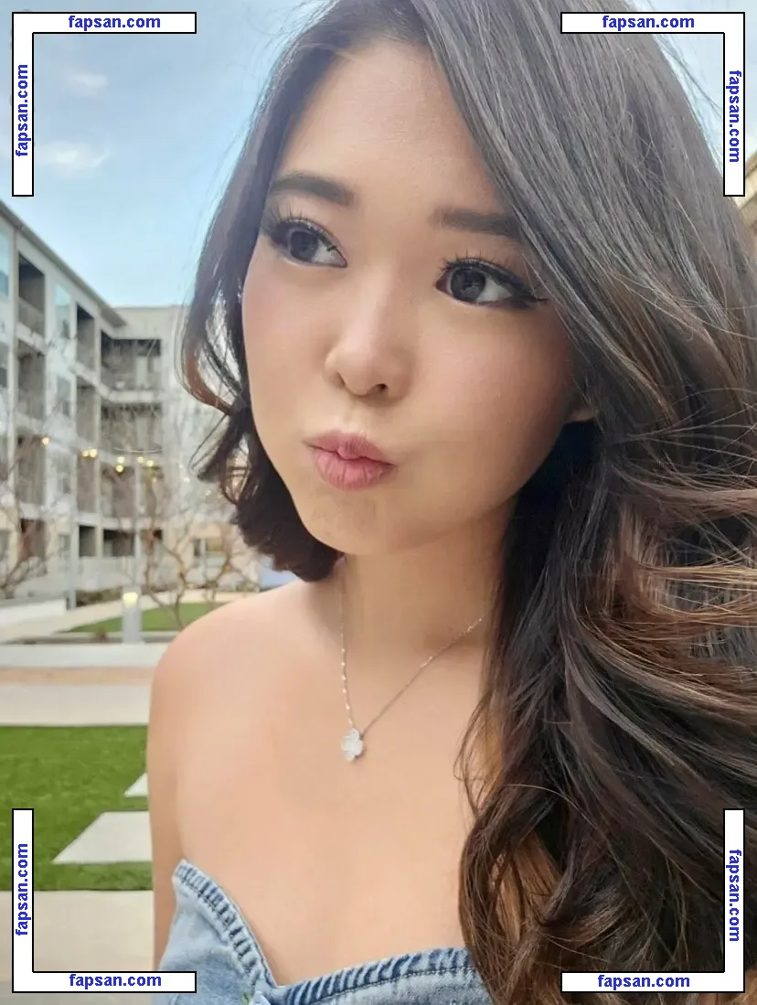 ExtraEmily nude photo #0322 from OnlyFans