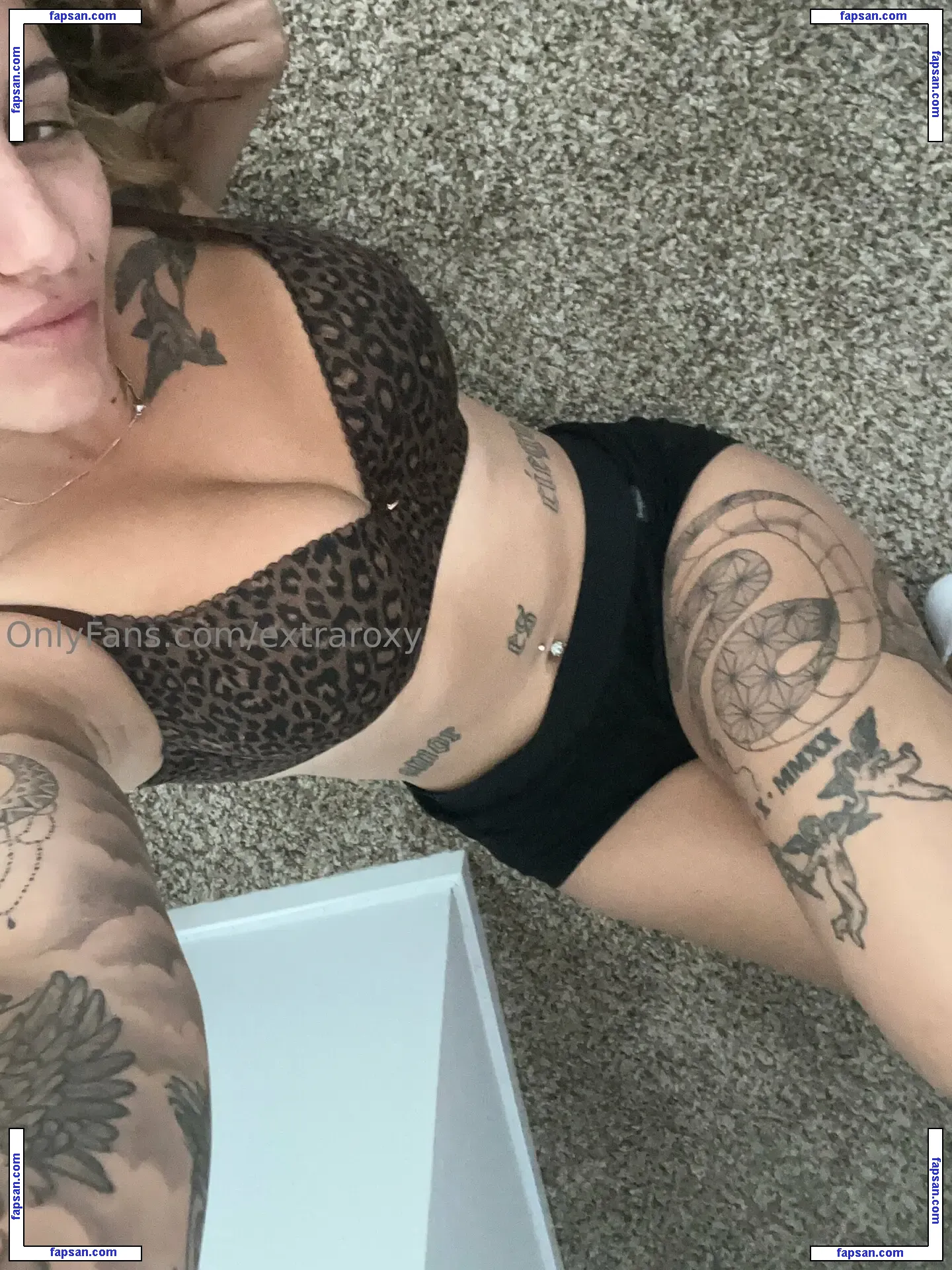 extraroxy nude photo #0025 from OnlyFans