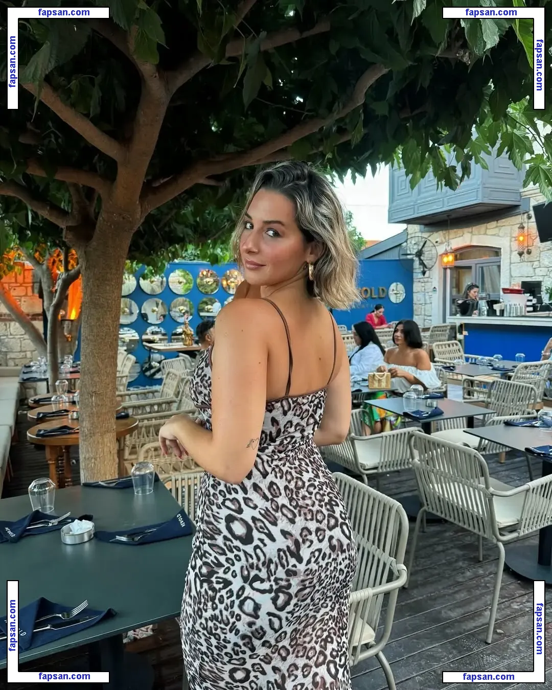 Ezgi Ergenc голая фото #0013 с Онлифанс