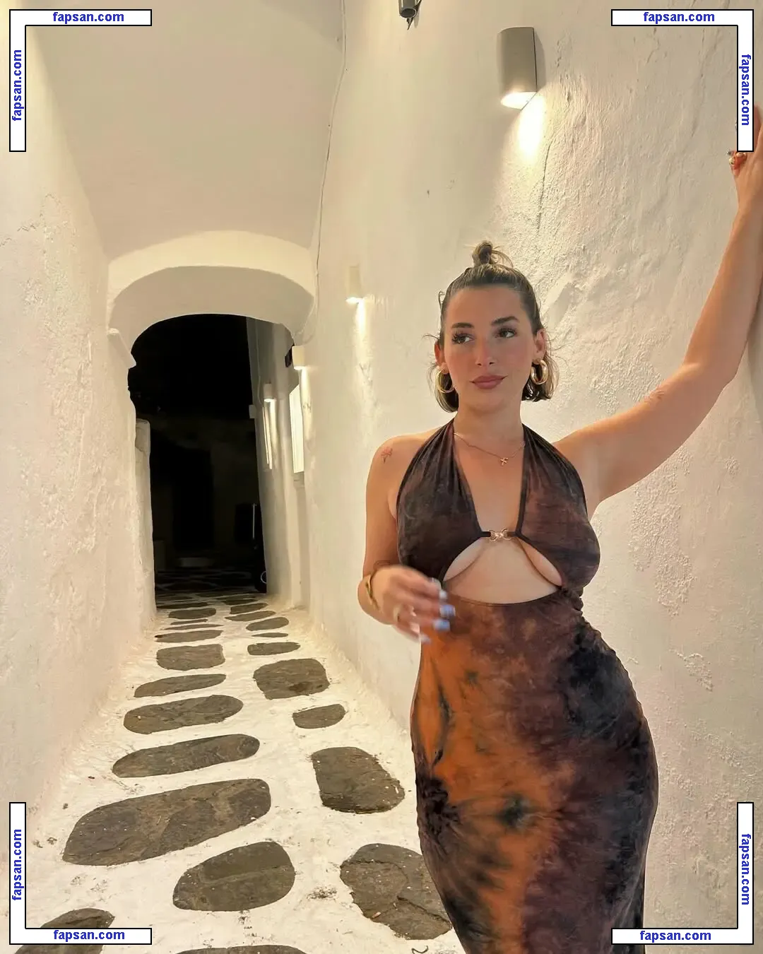 Ezgi Ergenc голая фото #0018 с Онлифанс