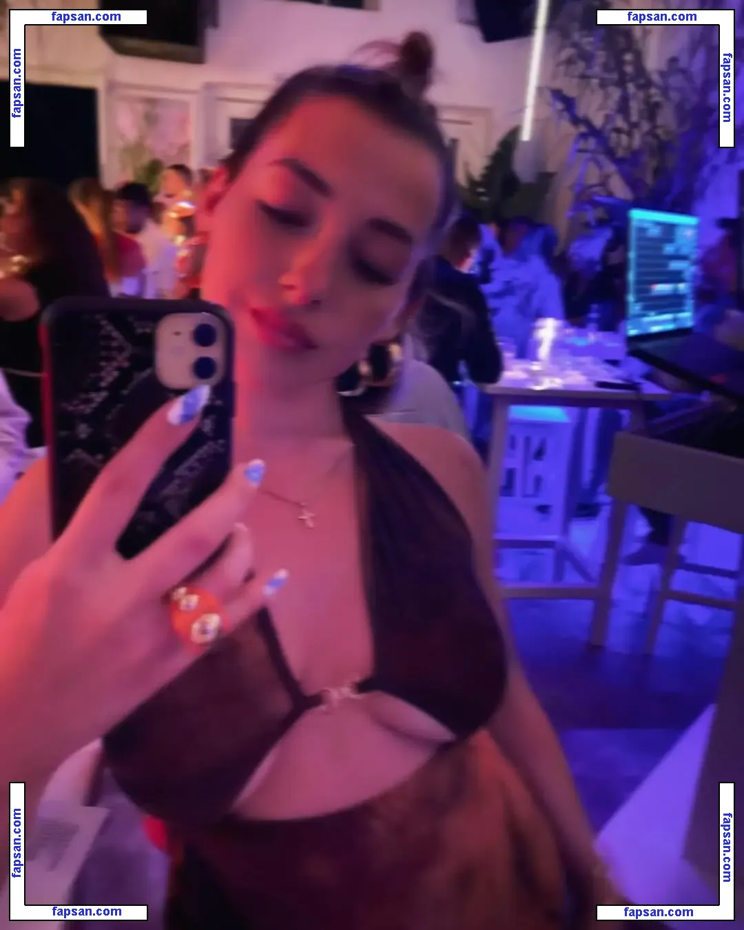 Ezgi Ergenc голая фото #0019 с Онлифанс