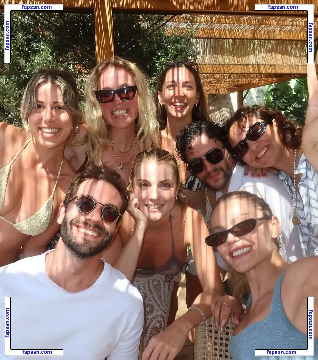 Ezgi Eyuboglu голая фото #0033 с Онлифанс