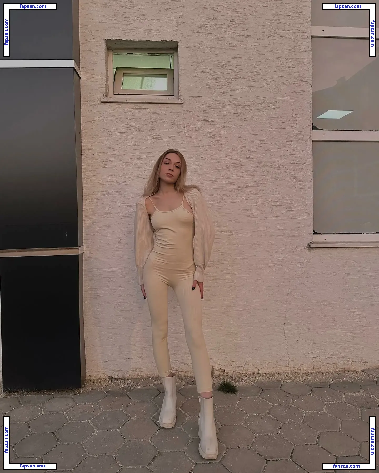 Ezgi Kasapcopur nude photo #0006 from OnlyFans