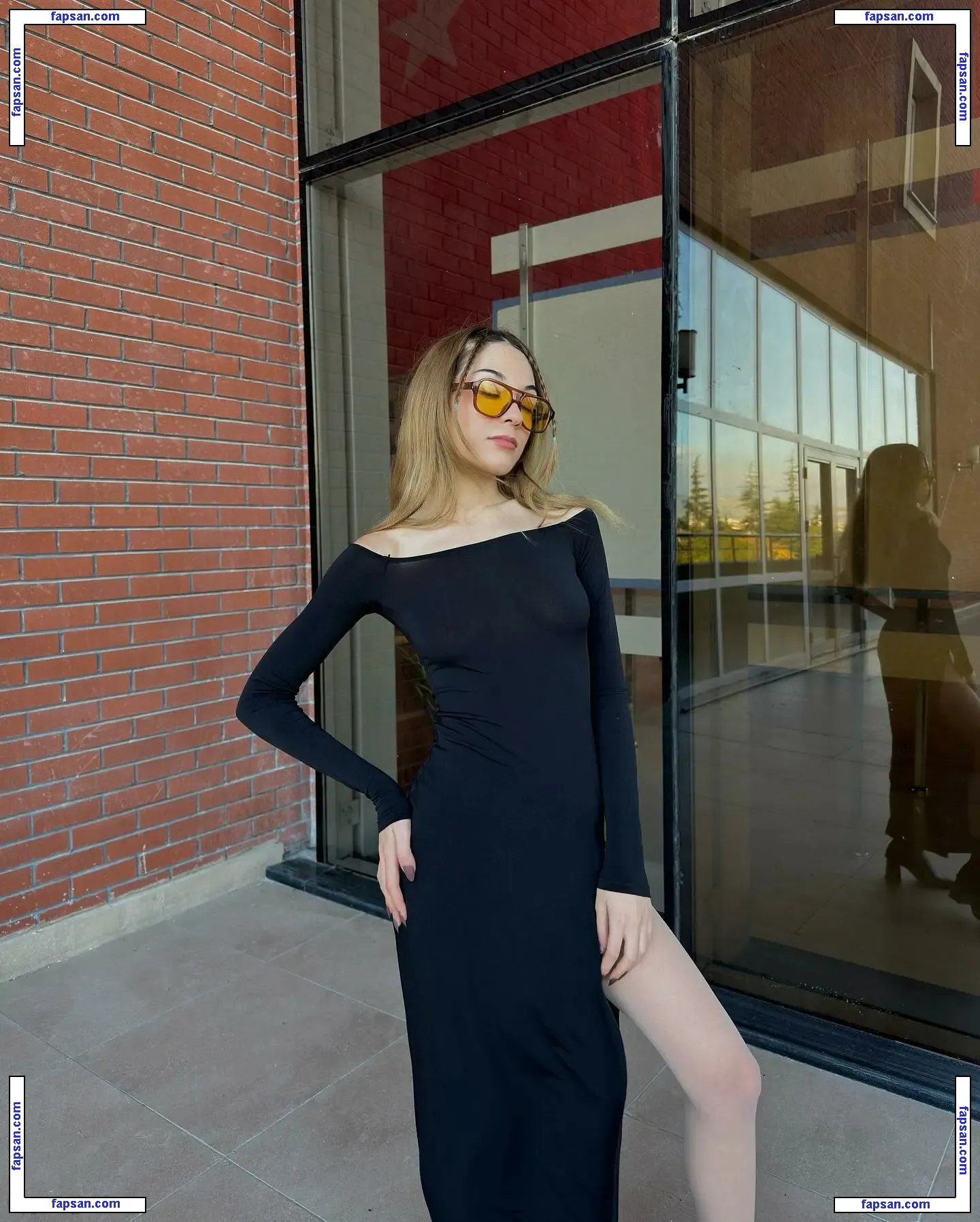 Ezgi Kasapcopur nude photo #0020 from OnlyFans