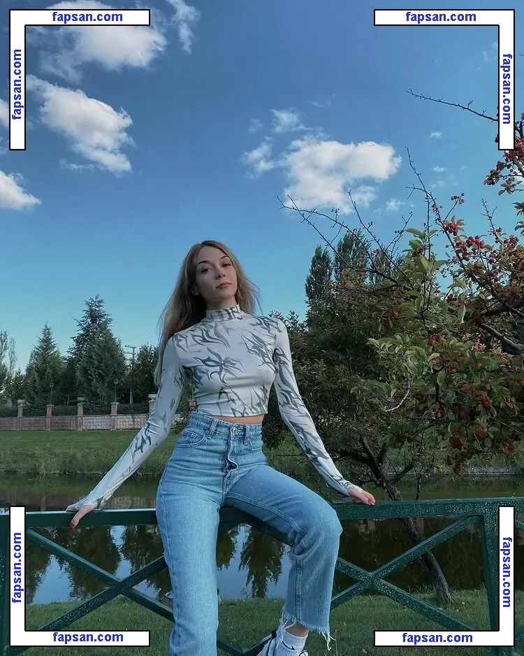 Ezgi Kasapcopur nude photo #0024 from OnlyFans