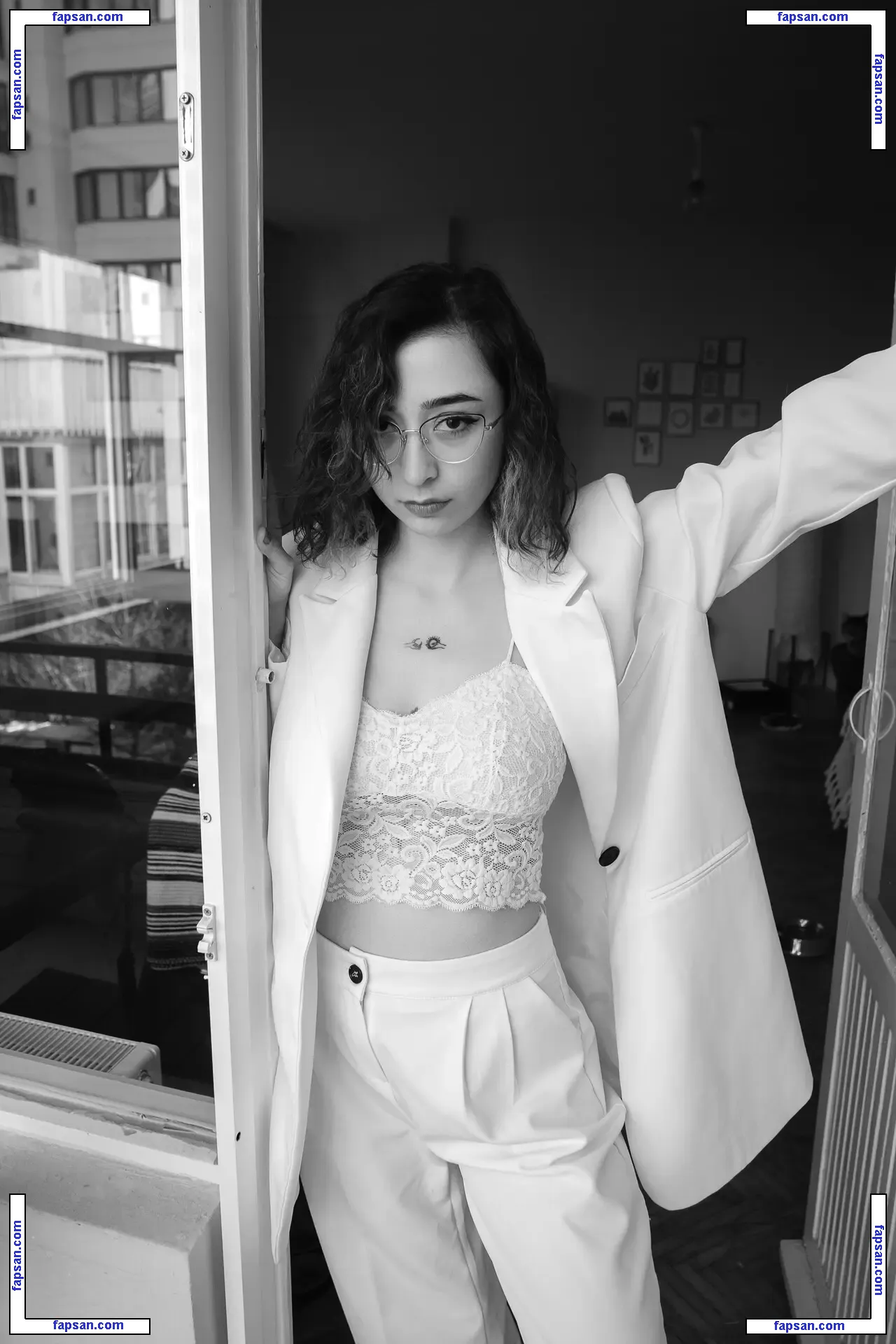 Ezgi Temel голая фото #0002 с Онлифанс