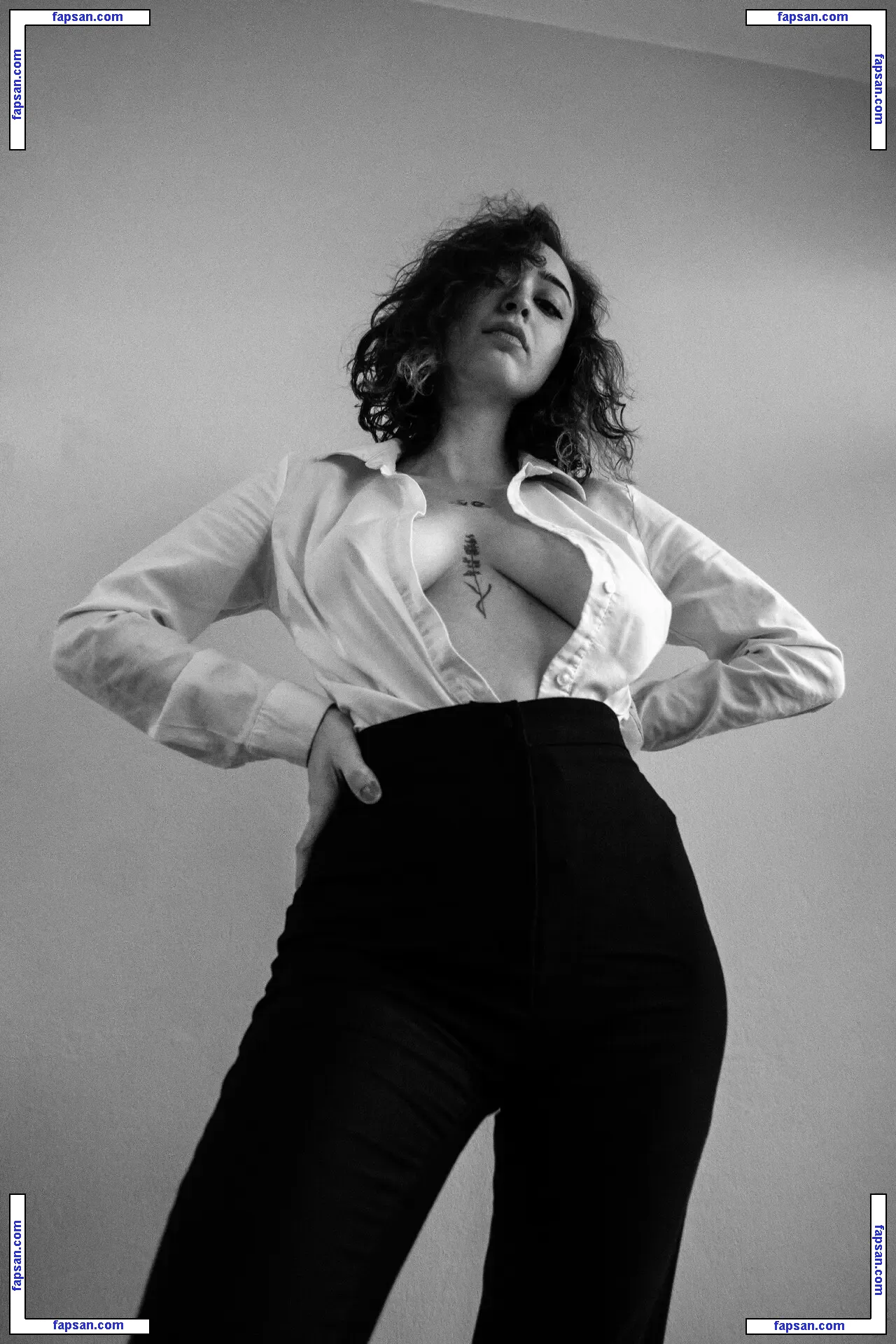 Ezgi Temel голая фото #0007 с Онлифанс