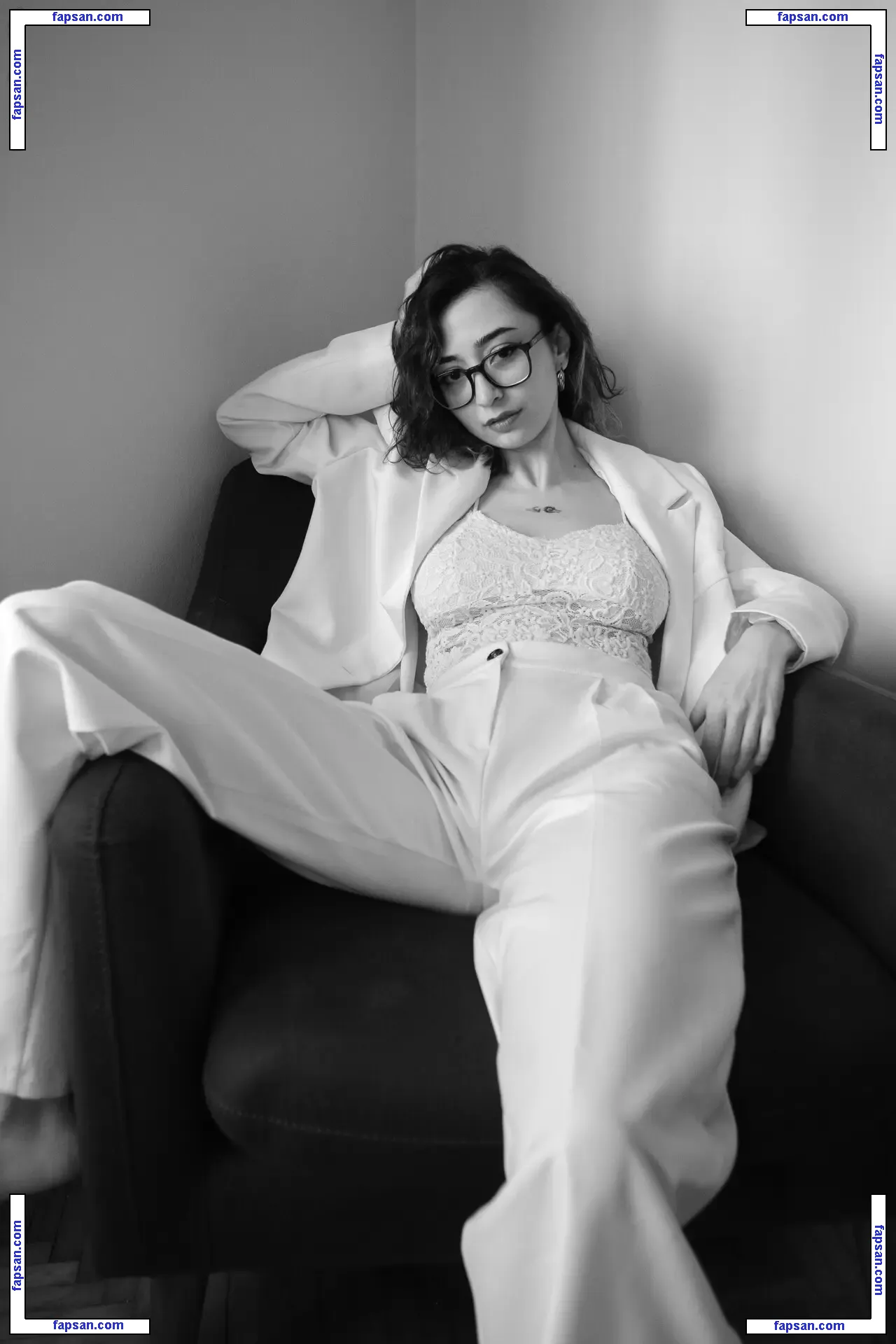 Ezgi Temel голая фото #0011 с Онлифанс