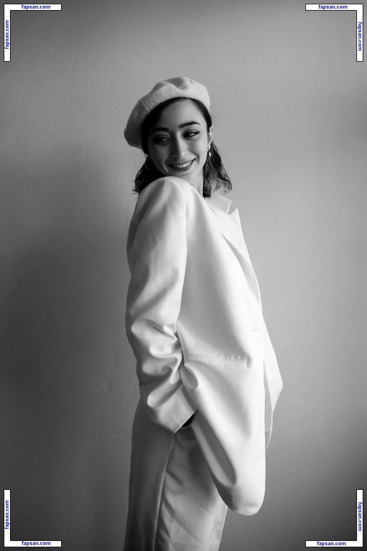 Ezgi Temel голая фото #0017 с Онлифанс