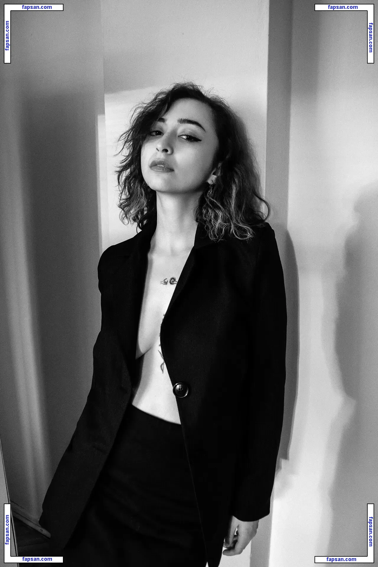 Ezgi Temel голая фото #0021 с Онлифанс