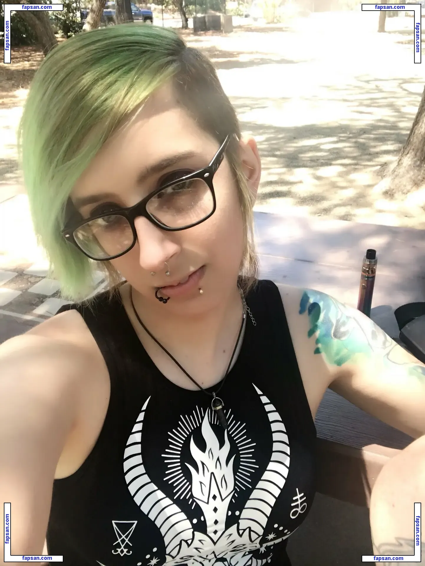 Ezra Spell голая фото #0002 с Онлифанс