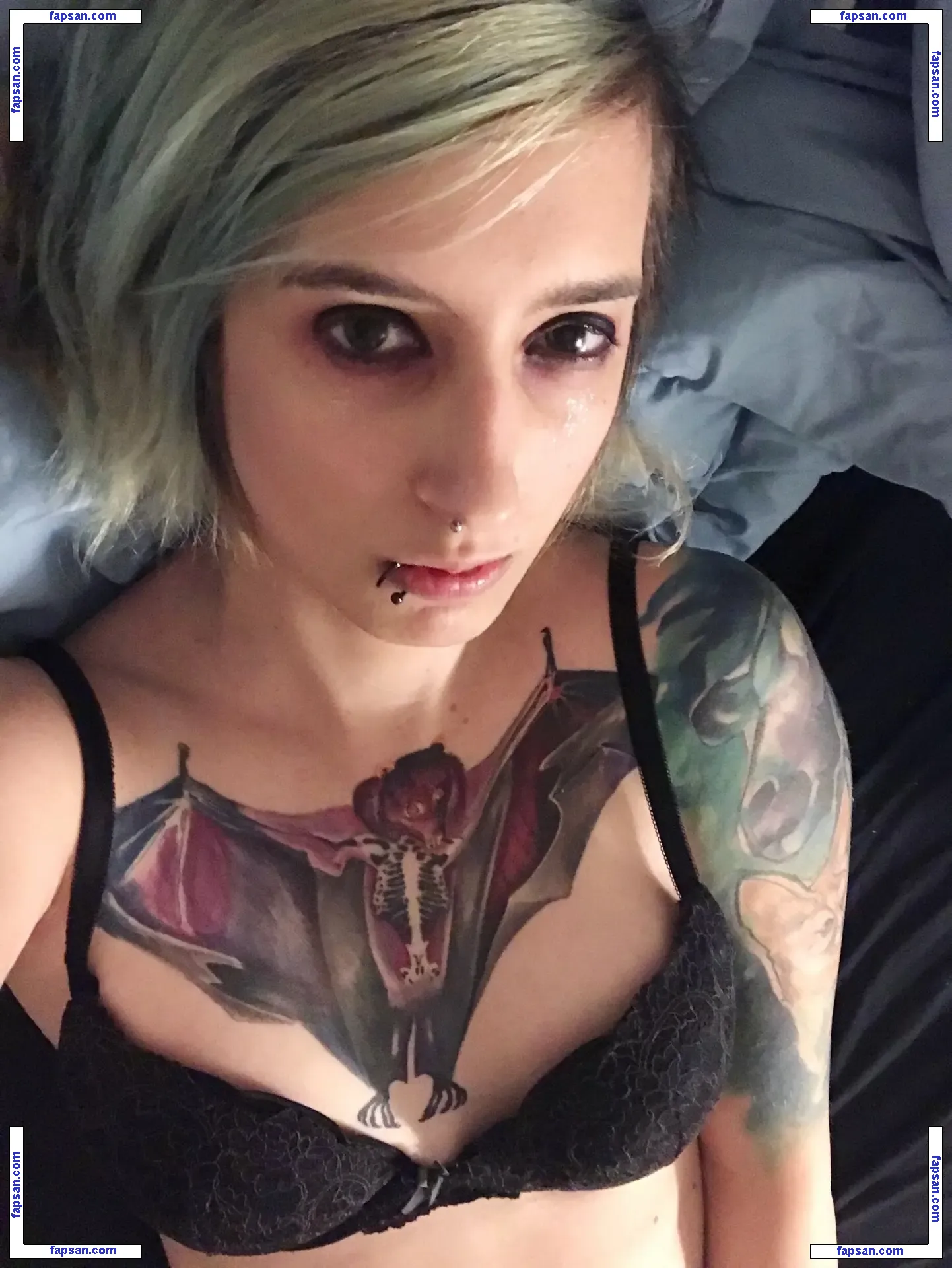 Ezra Spell голая фото #0025 с Онлифанс