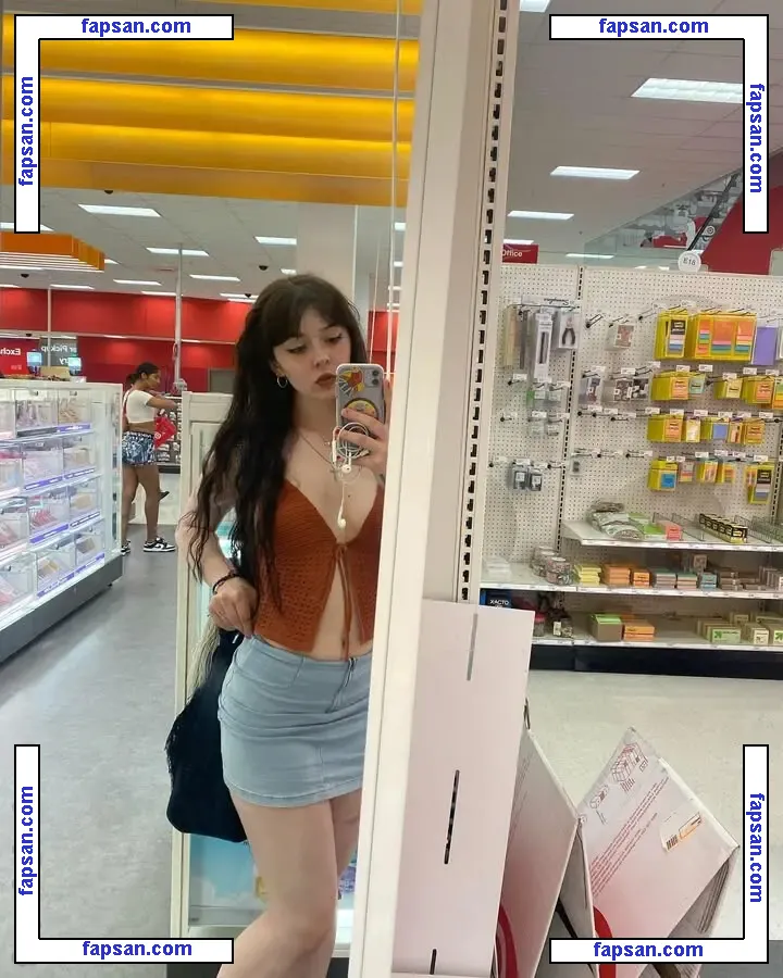 ezsy nude photo #0028 from OnlyFans