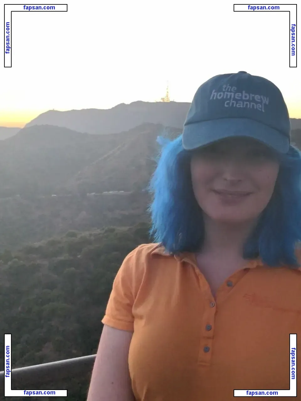 F4micom голая фото #0015 с Онлифанс