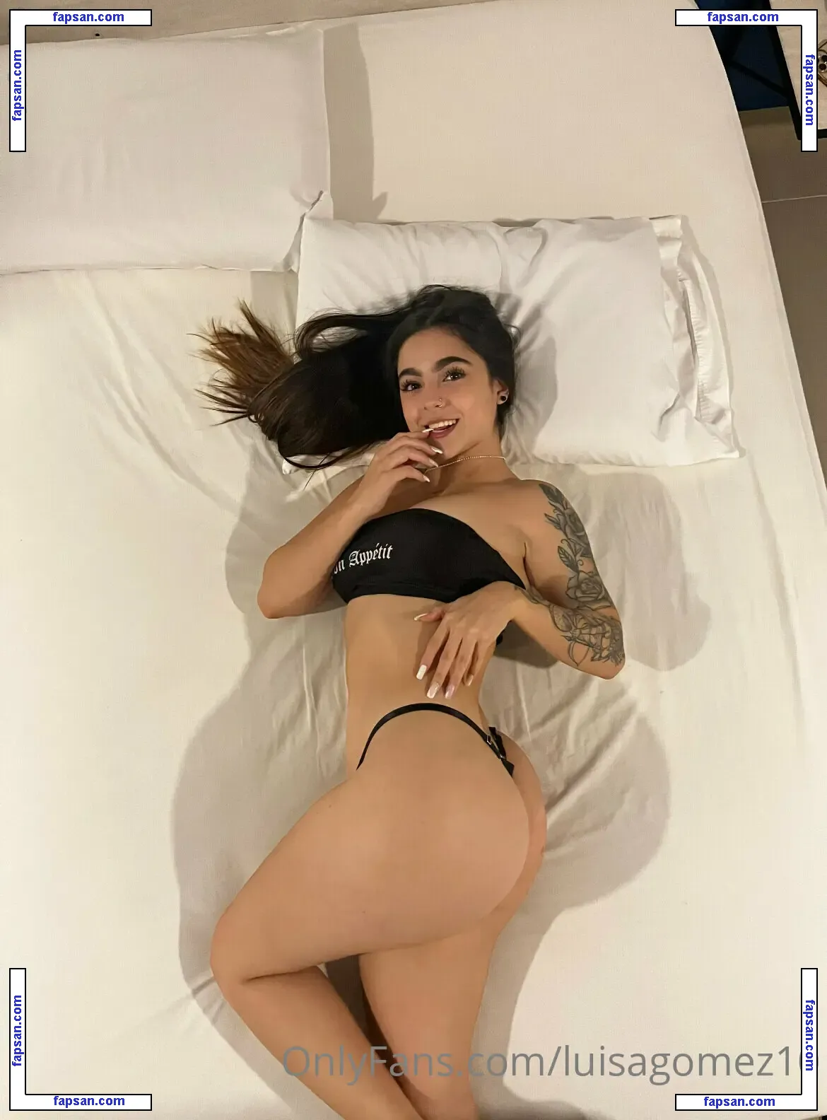 Fabiana Gomez nude photo #0021 from OnlyFans