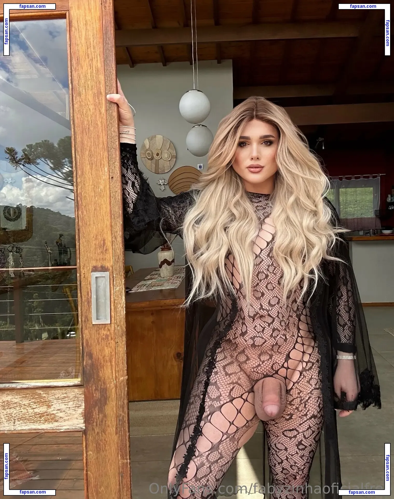 fabyzinhaoficialfree nude photo #0176 from OnlyFans