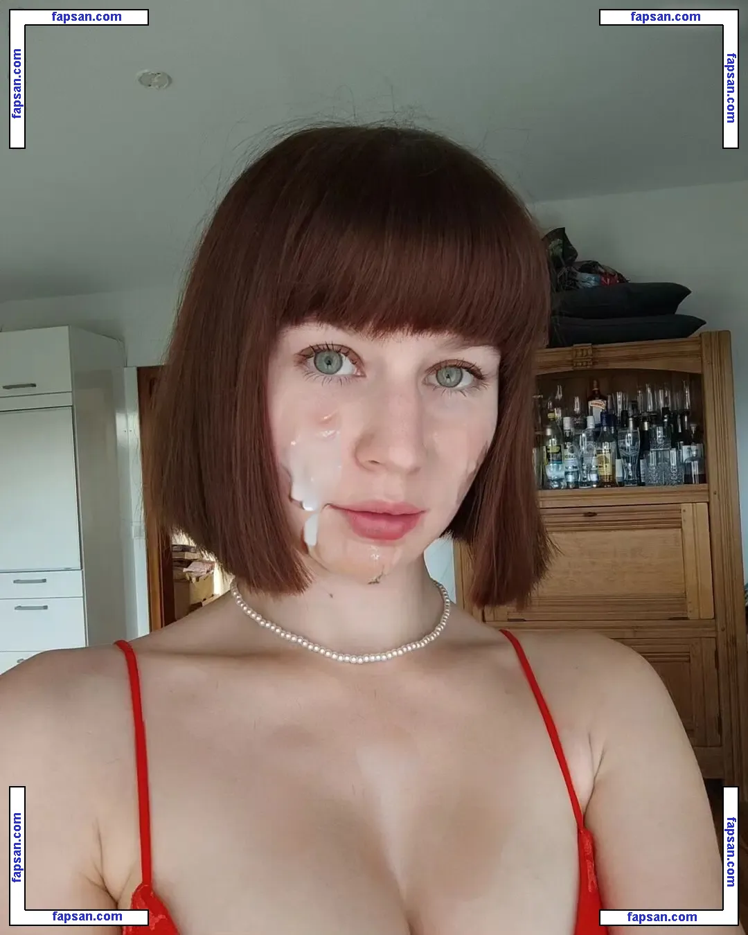 Facialize Me nude photo #0056 from OnlyFans