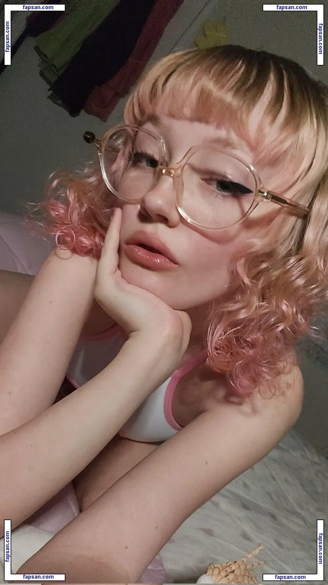 faepocolypse nude photo #0005 from OnlyFans