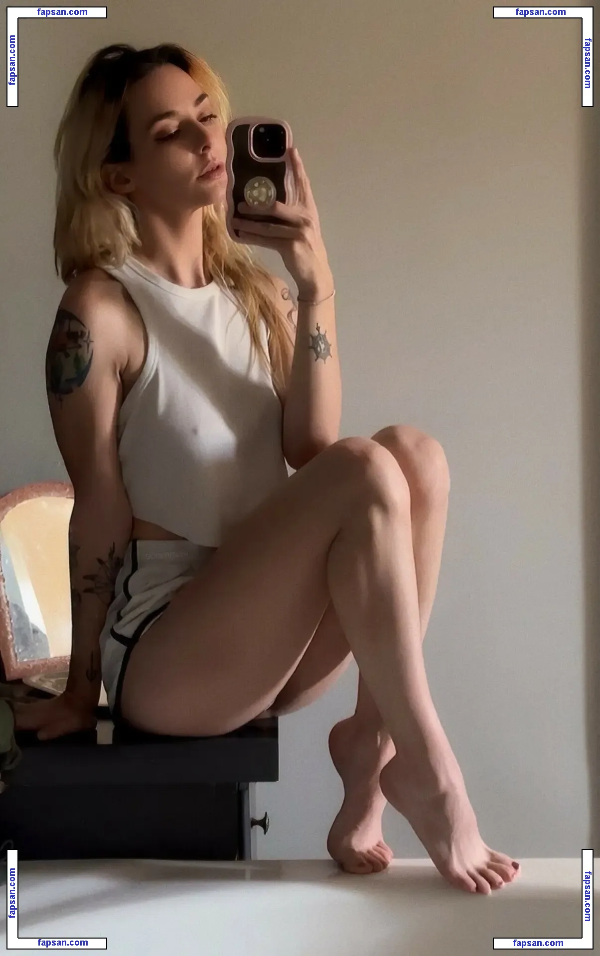 faerylfangs голая фото #0006 с Онлифанс