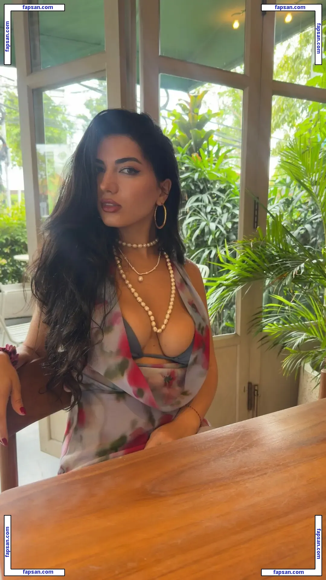 fainazuckerman nude photo #0001 from OnlyFans