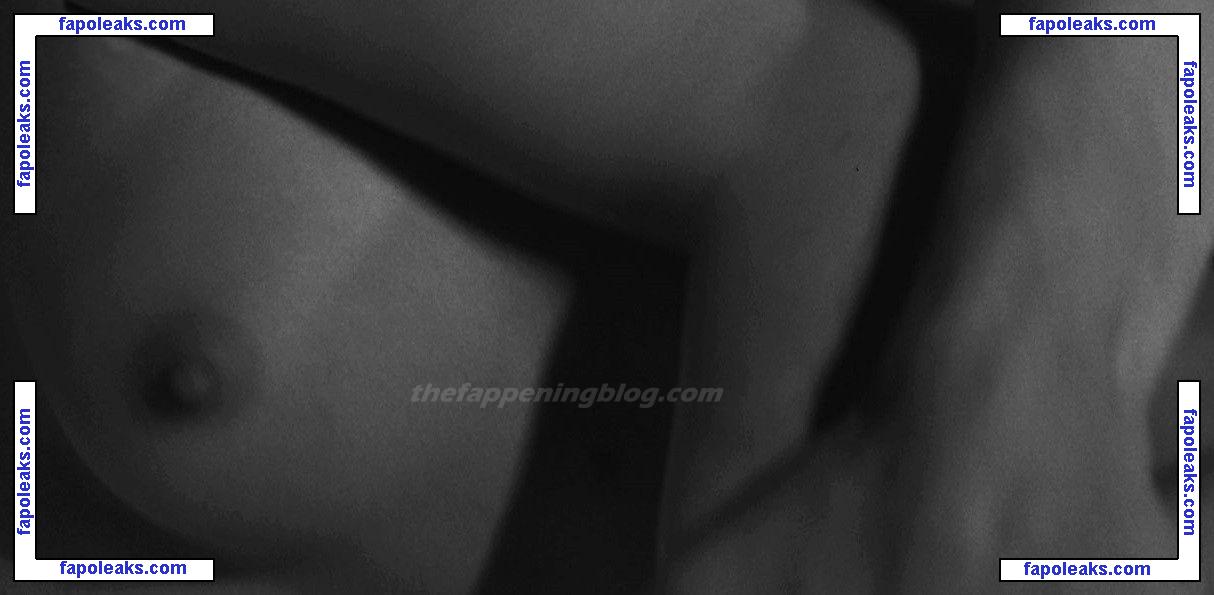 Fairuza Balk nude photo #0036 from OnlyFans